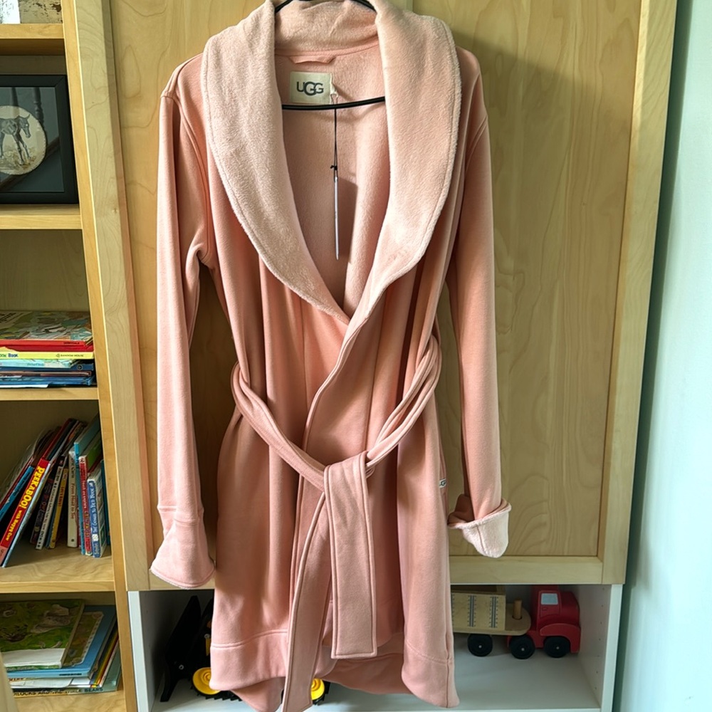 Beautiful pink Ugh Blanche 2